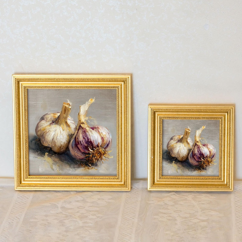 Mini Garlic Bulbs Oil Painting in Gold Frame, Rustic Fall Kitchen Wall Decor , Still Life Art Gift for Wall Art Decor Lover or Foodie