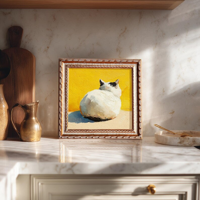 Hand-Painted Round Cat Oil Painting: Living Room Wall Art Decor, Kitty Portrait Gift